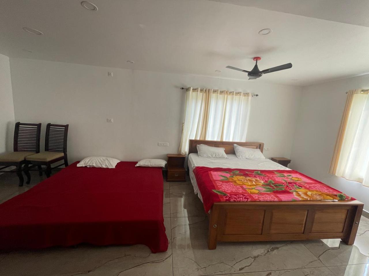 Blossom Valley Cottage Munnar Phòng bức ảnh